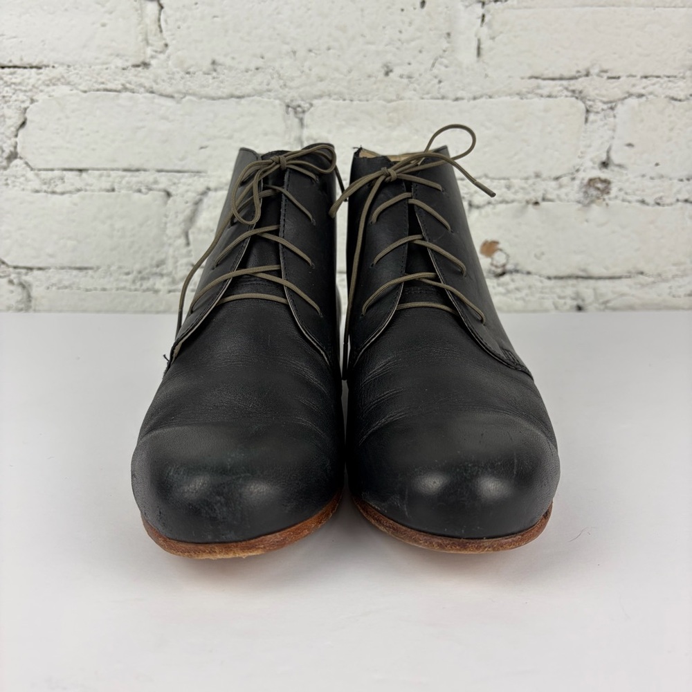 Nisolo Isla Black Leather Chukka Ankle Bootie Laced Boot 9 - Picture 6 of 14